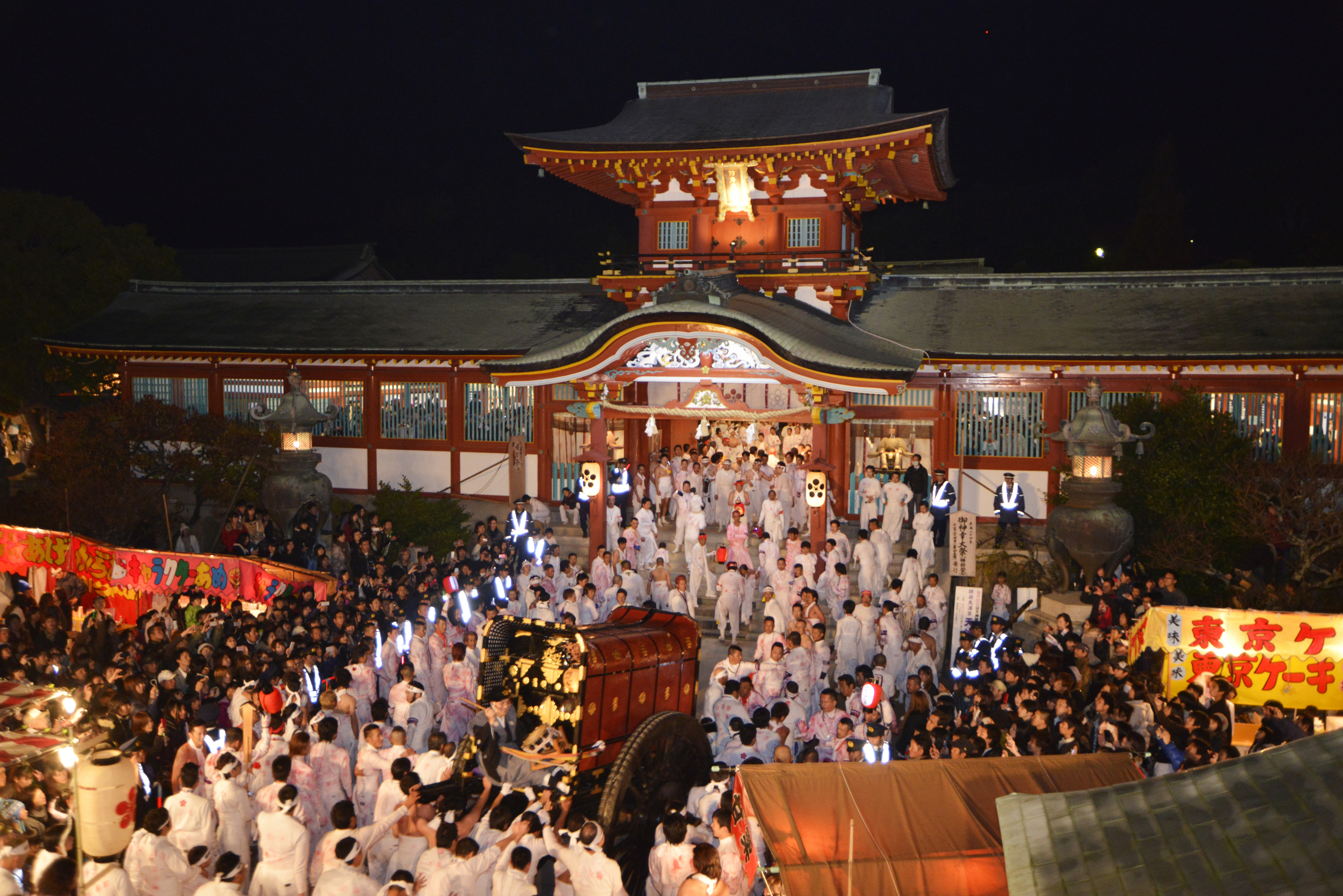 奇祭「裸坊祭」に込められた荒々しい愛情