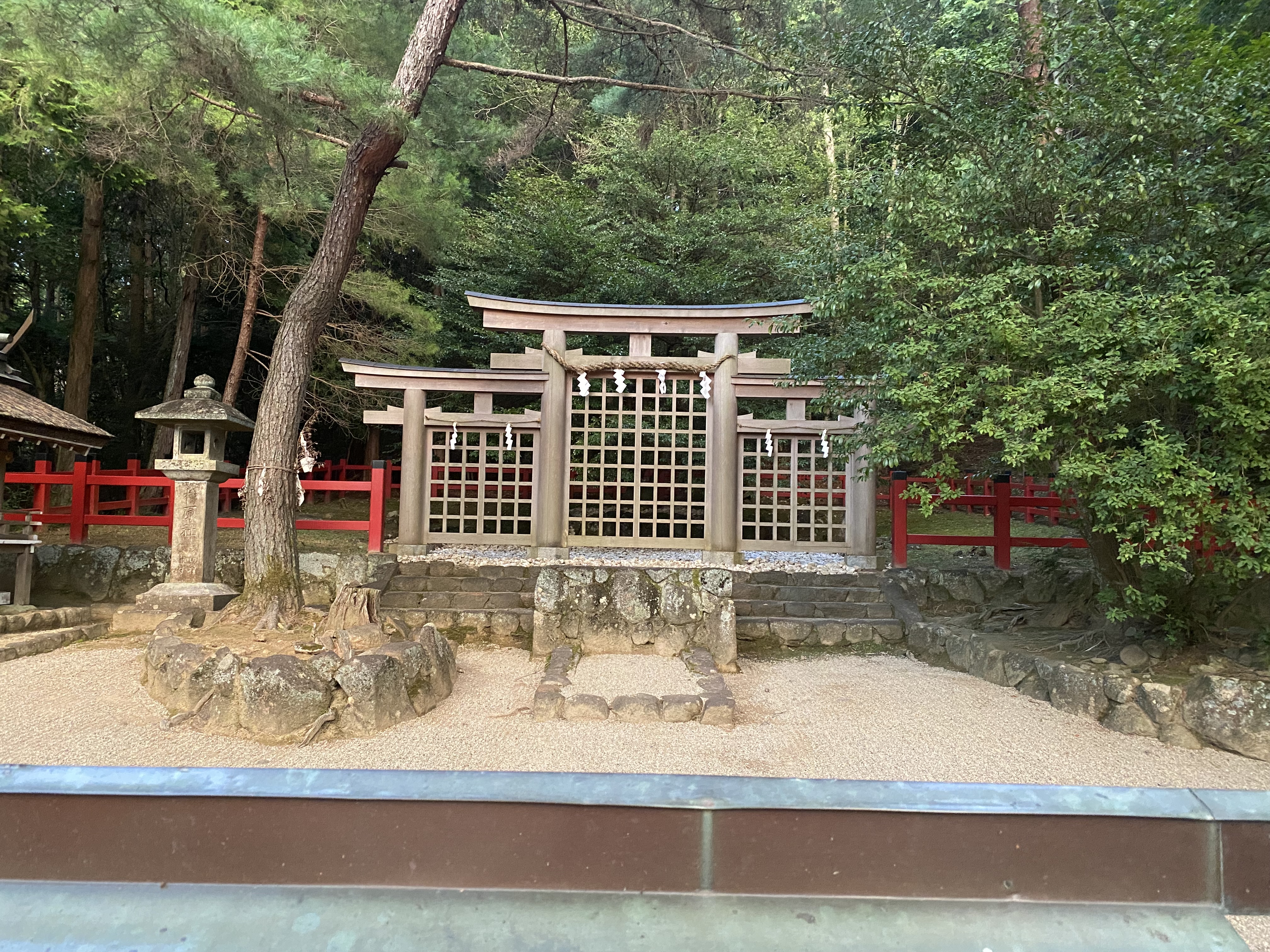 神様は建物ではなく「山」にいる